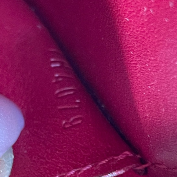 Louis Vuitton Animania Lapin Round Coin Purse Pomme D'Amour - Picture 4 of 12